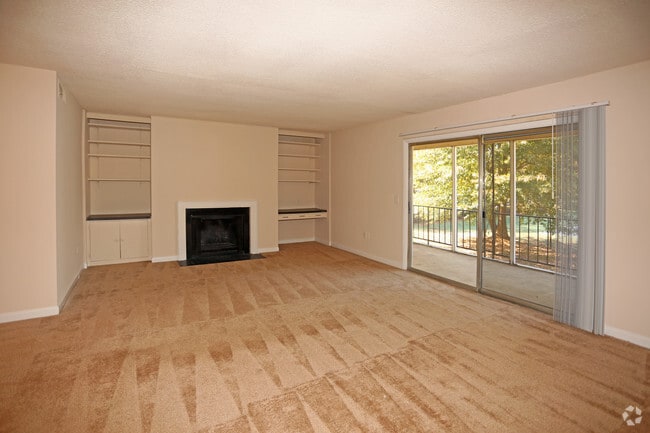 1BR-1BA 960SF