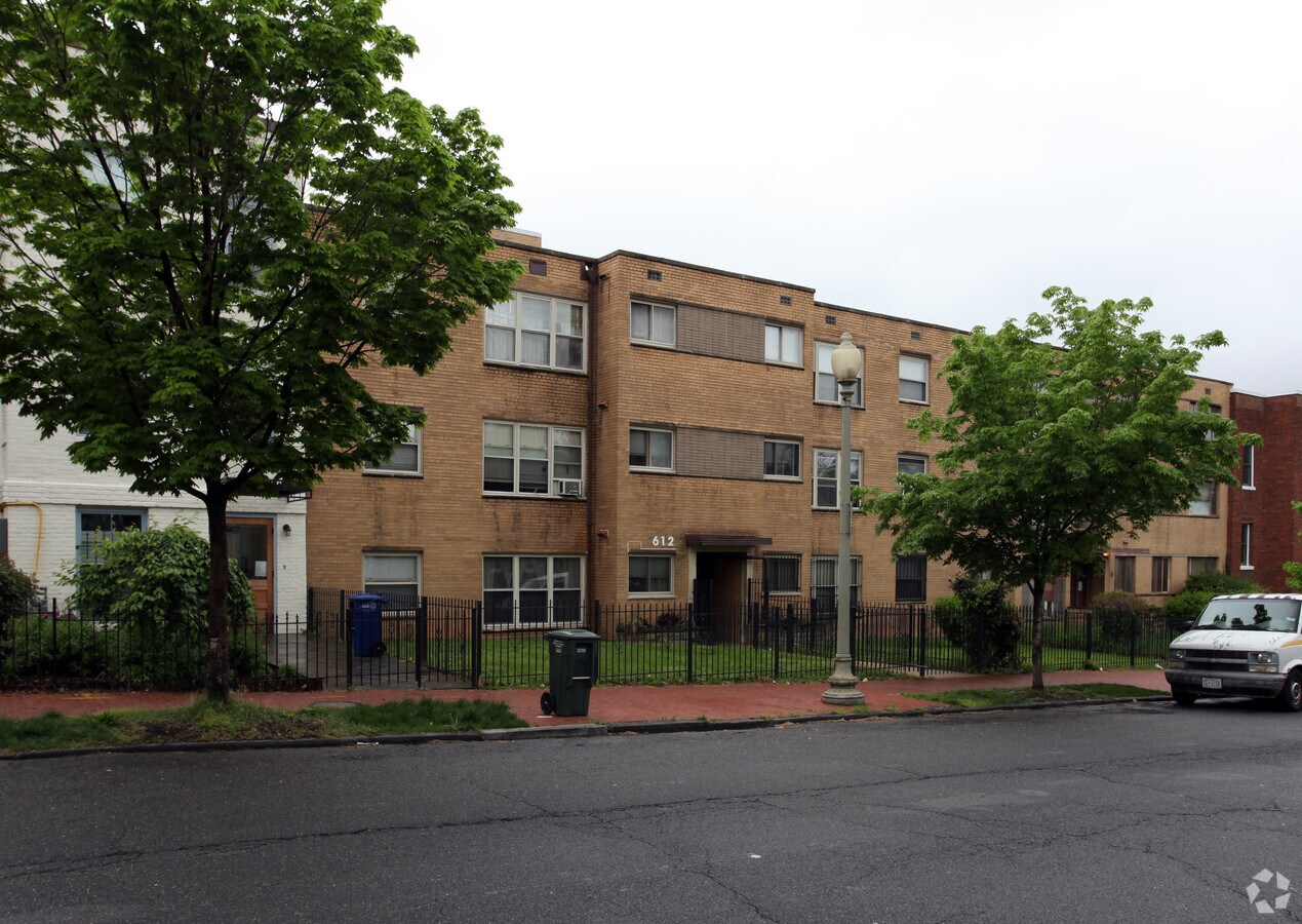 Photo - 612 12th St NE Apartments