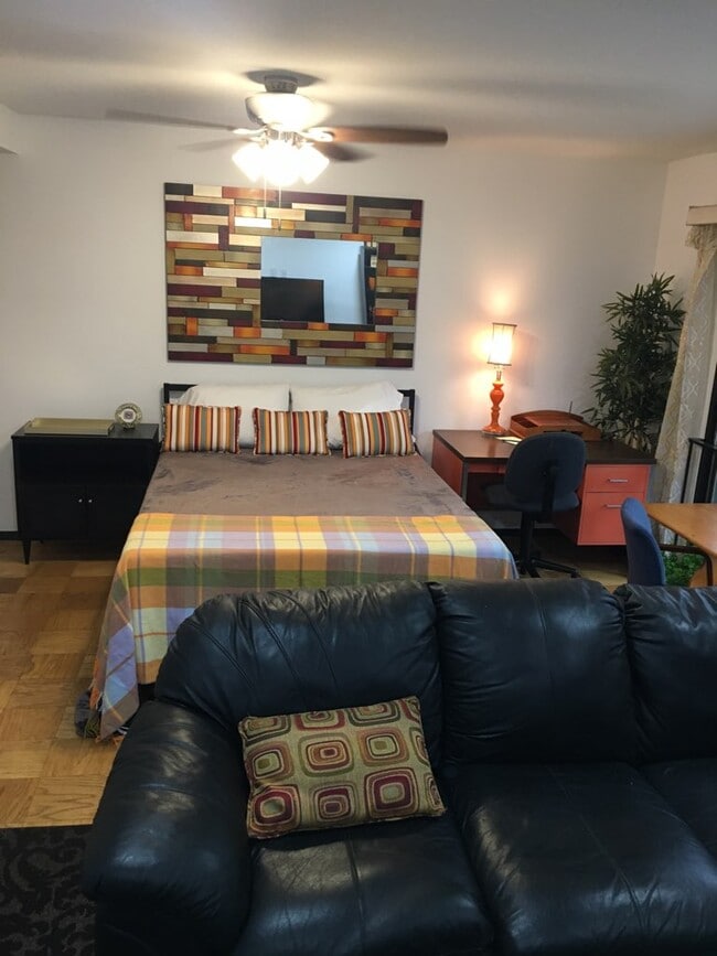 Photo - 11114 Oak Leaf Dr Unit 1st floor suite