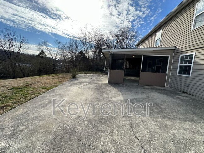 Photo - 379-377-A Robertsville Rd