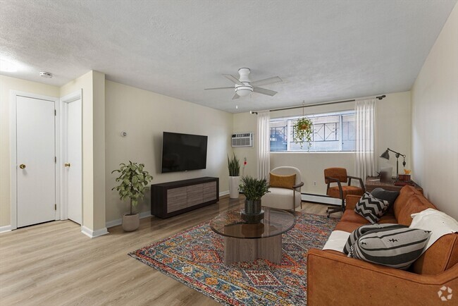 Building Photo - 355 Market St Unit #1 Rental