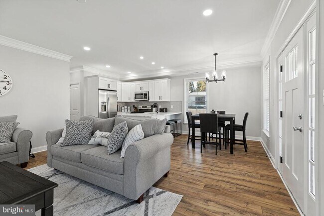 Photo - 36 Evergreen Ln