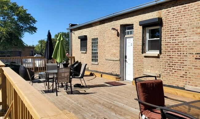 Building Photo - 617 E 67th St Unit 2