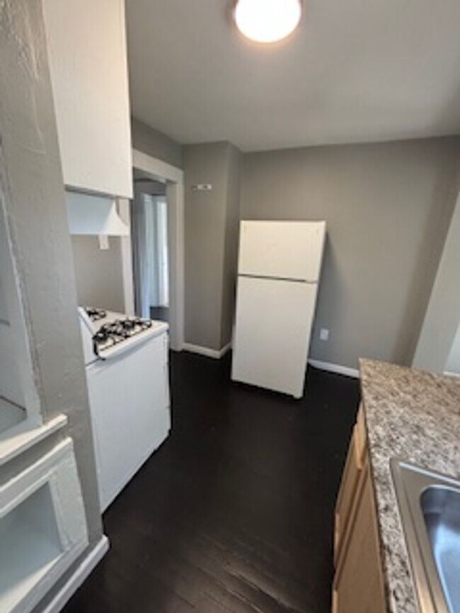 Photo - 7543 Lozier Ave Unidad 7543 Lozier  1