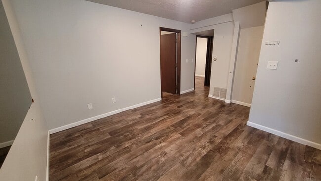 Photo - 908 1st St Unit 1-5