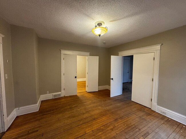 Photo - 1312 University Ave NE Apartment Unit 1