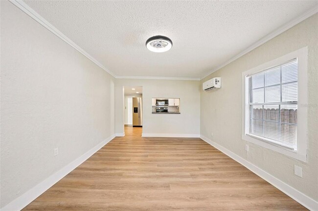 Photo - 5502 40th St N