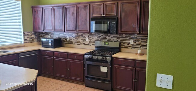 Photo - 1929 Picasso Way