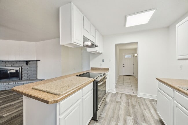 Photo - 4218 Crestwood Dr