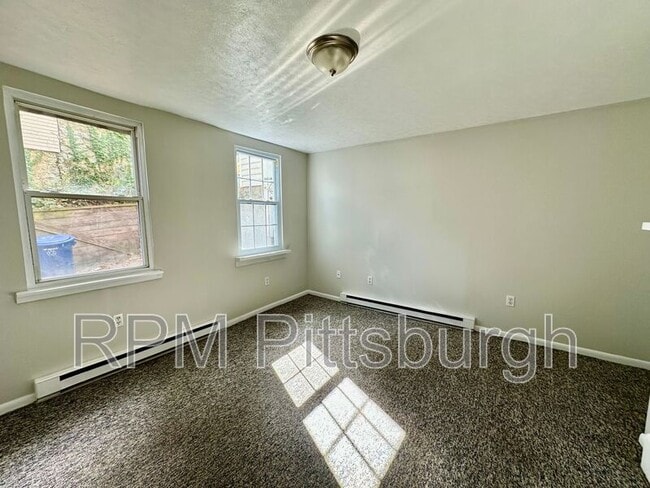 Photo - 2709 Josephine St