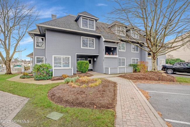 Photo - 85 E Water St