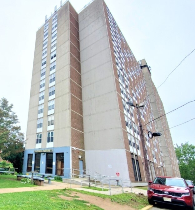 Photo - 488 W State St Apartments Unit 1