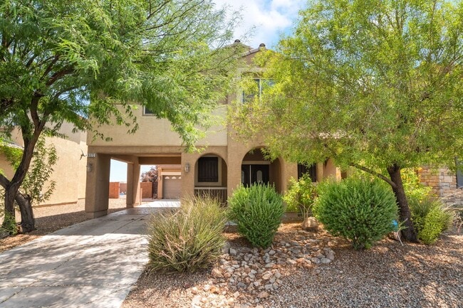 Building Photo - Spacious Pool Retreat with Loft & Upgrades!