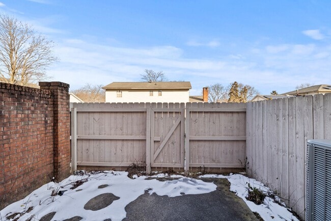 Photo - 1310-1316 Palmer House Court Unit 1314