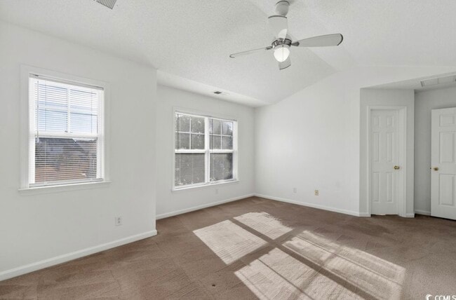 Photo - 135 Fulbourn Pl