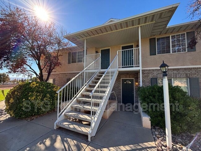 Building Photo - 154 E 100 N Unit #2