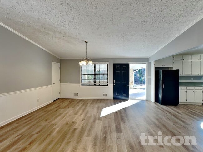 135 Stephens Dr