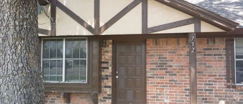 Building Photo - 732 N Main St Rental