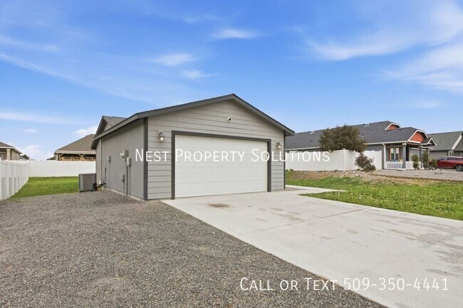 Photo - 413 S Trillium Wy
