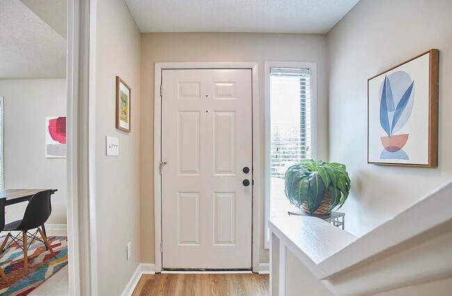 Photo - Renovated two bedrooms, two baths condo lo...