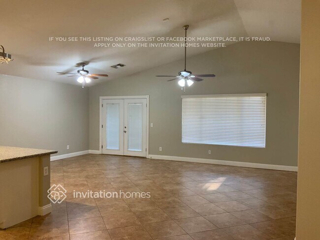 Photo - 1400 E Vernoa St