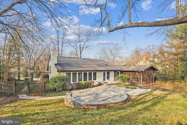 Photo - 6154 Beachway Dr