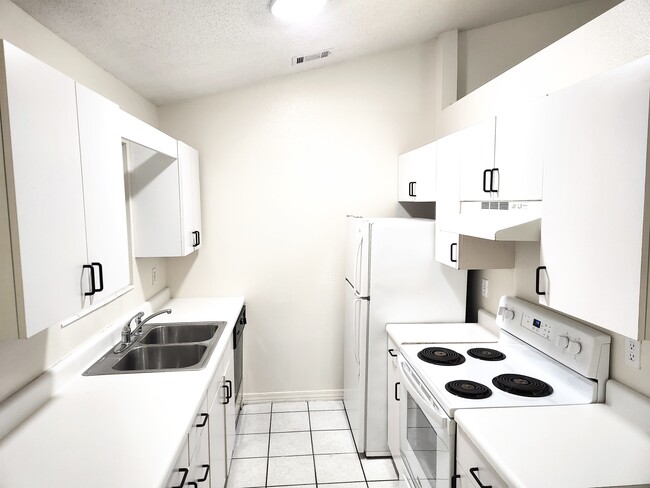 Galley Kitchen - 2149 Gloria Cir Apartments Unit B