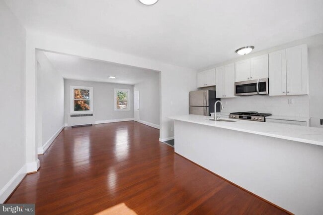 Photo - 500 Park Ave