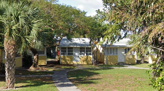 Building Photo - 3723 Morton Ave Unit 3 Rental