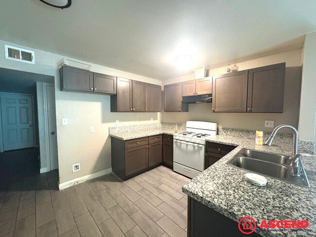 Photo - 821 Oregon St Unit 821 Oregon #D