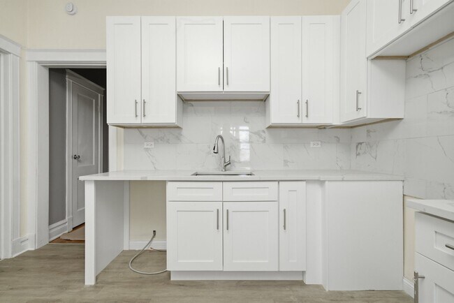 Photo - 7442 S Langley Ave