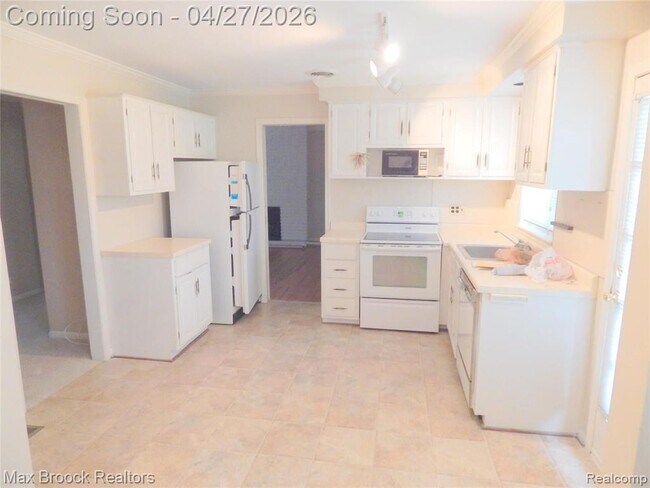 Photo - 116 E Hickory Grove Rd