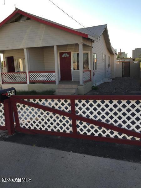 Photo - 328 N 11th Pl House