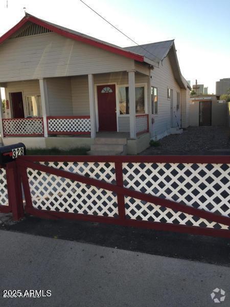 Building Photo - 328 N 11th Pl Rental