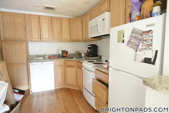 Building Photo - 15 Euston Rd Unit 10 Rental