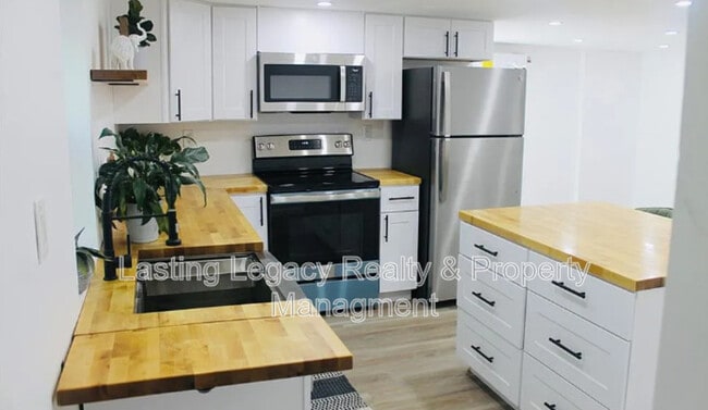 Photo - 275 Milling Rd