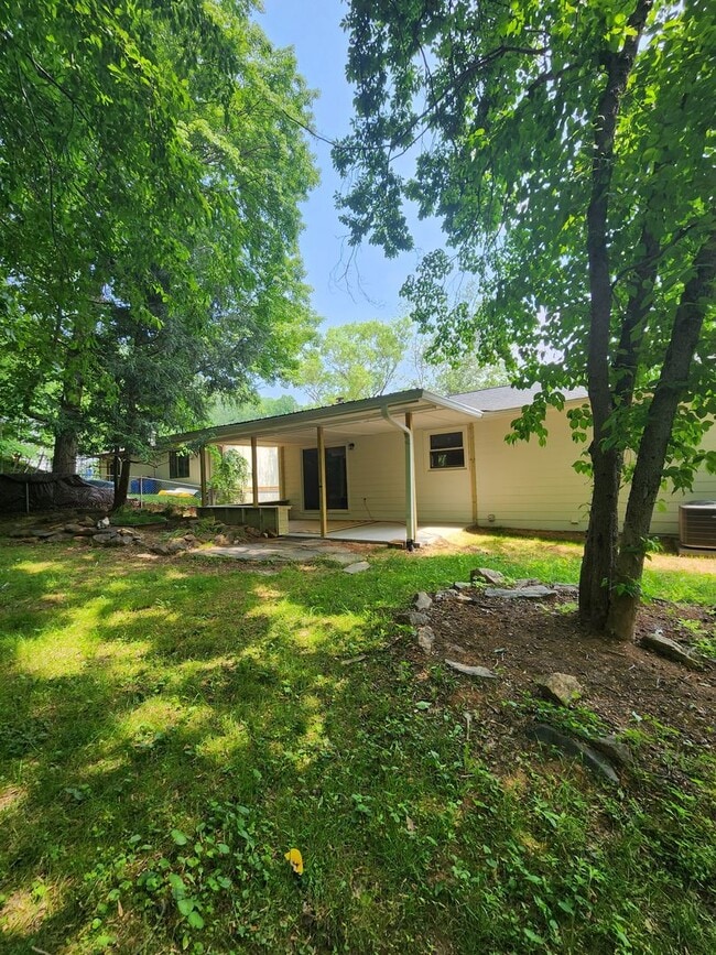 Photo - East Asheville Rental!