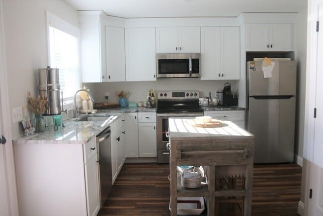 Photo - 79 N Main St