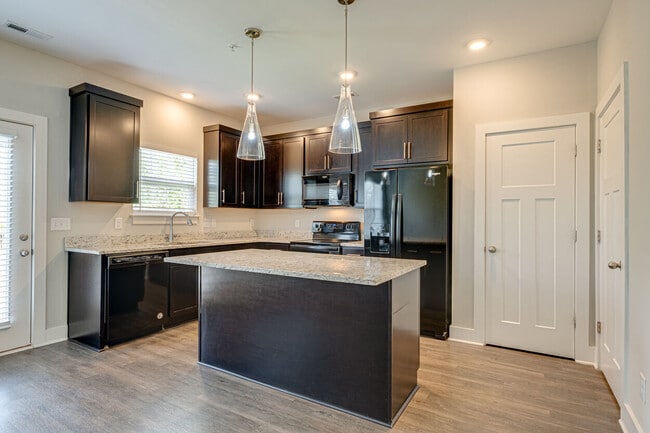 Photo - Highland at Hickory Hills Townhomes