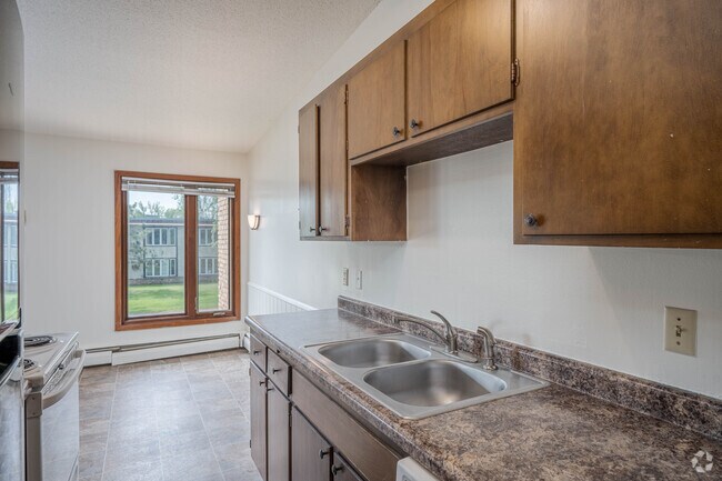 1BR,1BA - 700SF - Kitchen - Cedar Crest Apartments