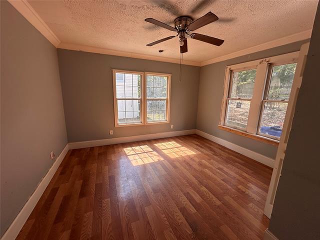 Building Photo - 137 Lister St