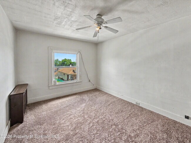 Photo - 1315 Farr St