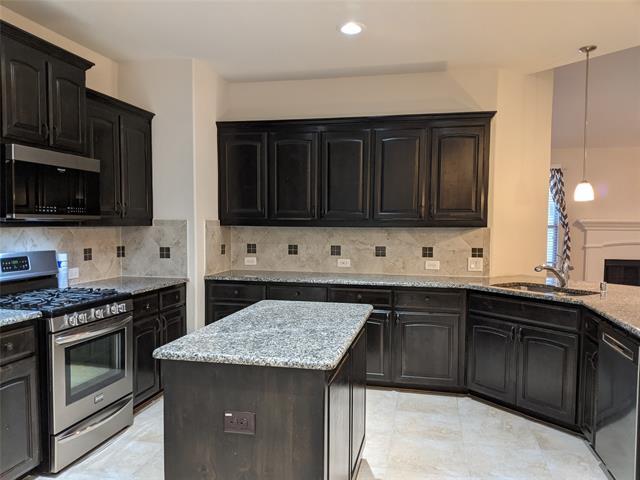 Photo - 209 Meadows Dr