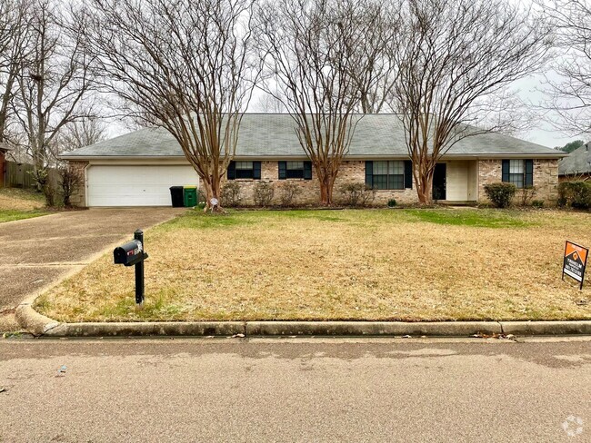 Building Photo - 3/2 for Rent in Ridgeland! Trace Ridge Sub... Rental