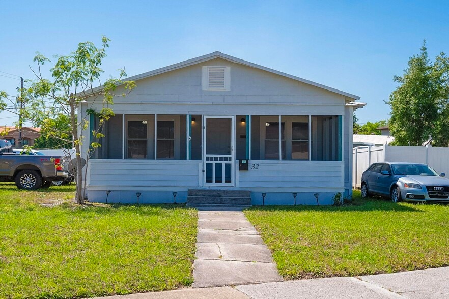32 Grant St