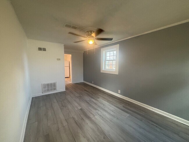 Photo - Radford, 1BR / 1BA, Available December 8th