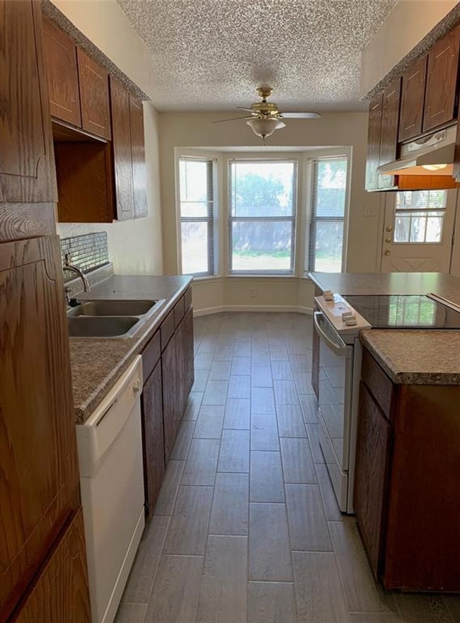 Photo - 7304 Meadowbrook Dr