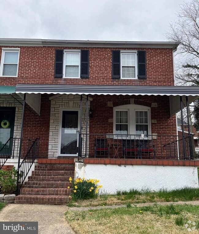 Building Photo - 3 Bedroom Rehab Rental