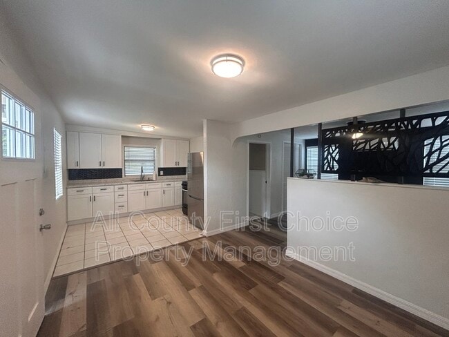 2511 1/2 55th Ave N
