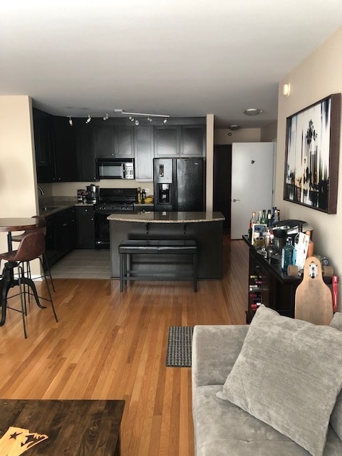 Photo - 33 W Ontario St Unit 15E